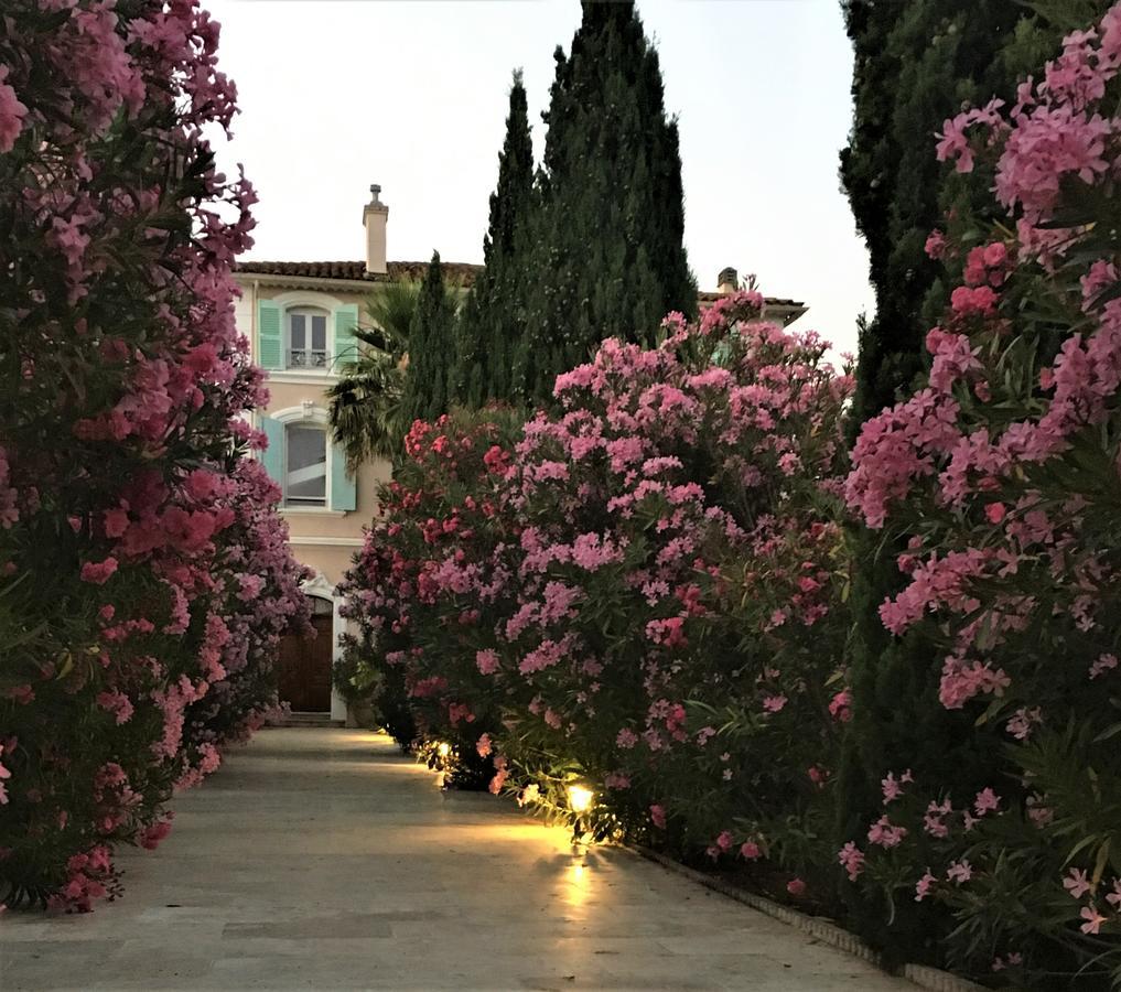 Domaine De L'Aufrene Bed and Breakfast Ιέρ Εξωτερικό φωτογραφία